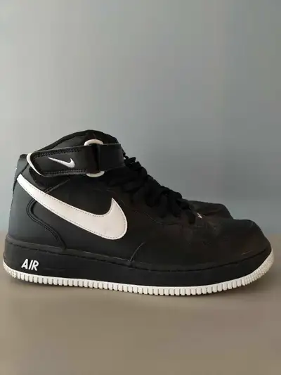 Nike Air Force 1 07 Mid, View more