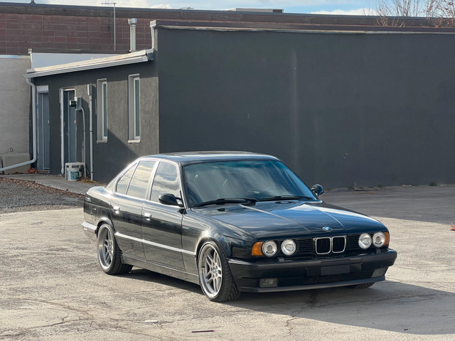 1990 BMW 535i Manual in Cars & Trucks in Lethbridge - Image 2