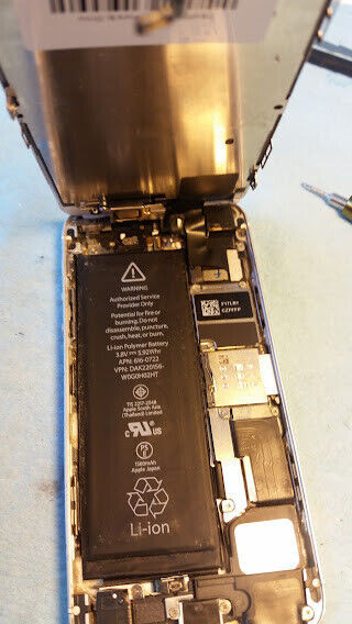 Cell phone repairs of most brands - Thousand's of repairs in Cell Phone Services in Fredericton - Image 3
