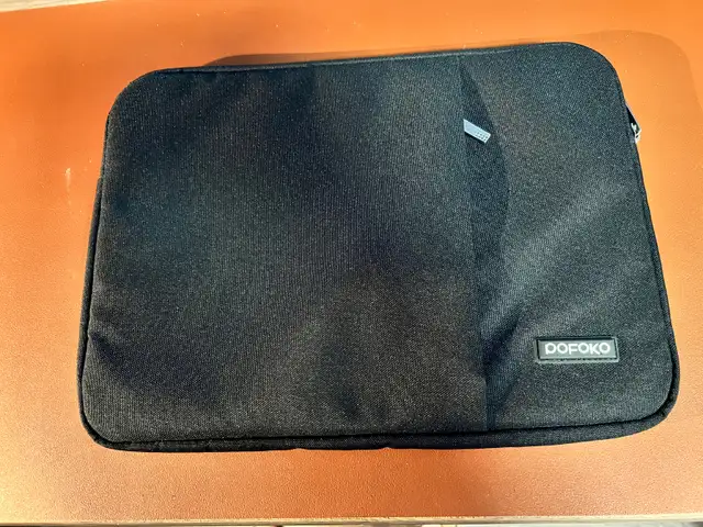 13" LAPTOP / IPAD SLEEVE CASE - BLACK - CANVAS WITH SUEDE - NEW. in Laptop Accessories in Norfolk County - Image 4