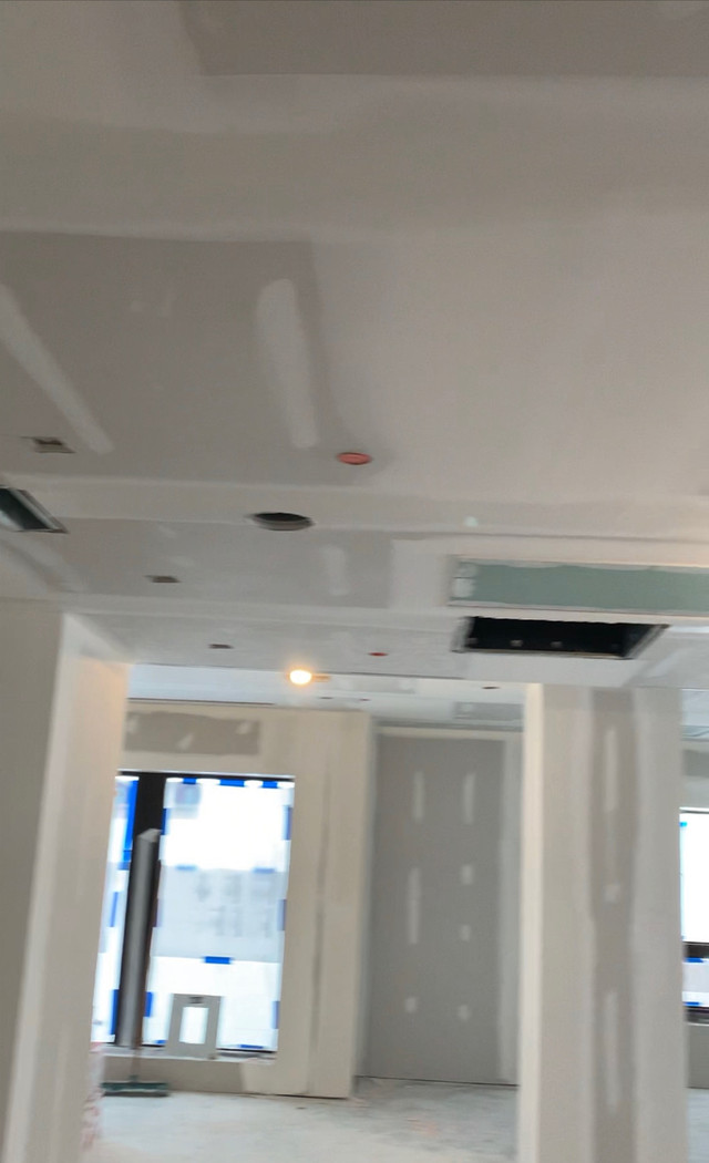 Taper/Drywall Finisher - Markham / York Region in Drywall & Stucco Removal in Markham / York Region - Image 3