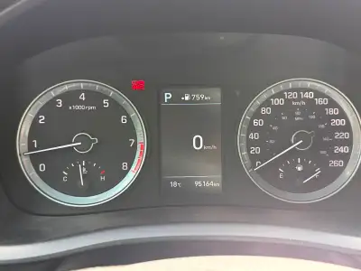 2018 Hyundai Sonata for sale. Clean carfax, never been in accident. Send in your best offers to driv...