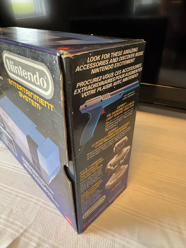BOXED NES CONTROL DECK CONSOLE  in Older Generation in Charlottetown - Image 4