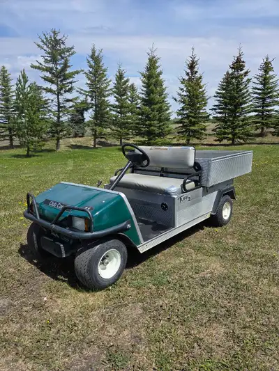 2012 Club Car Carryall Turf 2 gas utility vehicle, 14.5hp Kawasaki 4 stroke, runs, rides and drives...