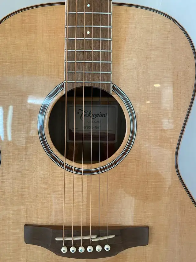 Takemine GY93E-NAT in Guitars in Sherbrooke - Image 3