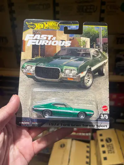 Mint card, may consider trades. Gran Torino premium green.