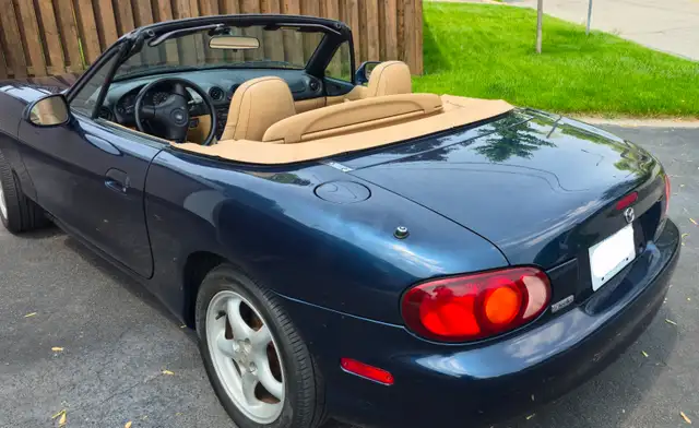 2000 Mazda MX-5 Miata in Cars & Trucks in City of Toronto - Image 9