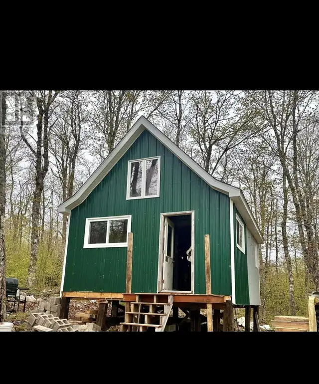 Off grid camp in Land for Sale in City of Halifax - Image 2