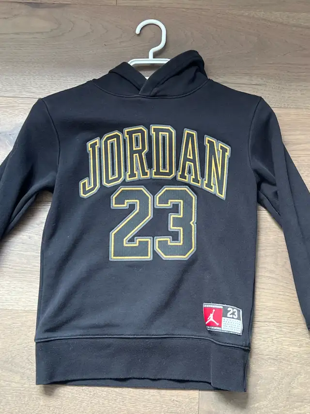 boys Nike clothes  in Kids & Youth in Oakville / Halton Region - Image 5