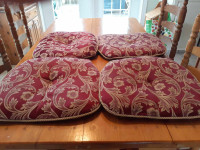 4 dining/kitchen/patio chair cushions