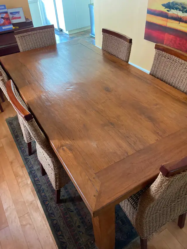 Teak / Ratten Bentar Dining Table with 6 Chairs in Dining Tables & Sets in City of Toronto - Image 4