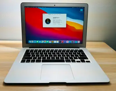 For Sale: 13-inch MacBook Air (2014) This MacBook Air is in good working condition, perfect for ever...