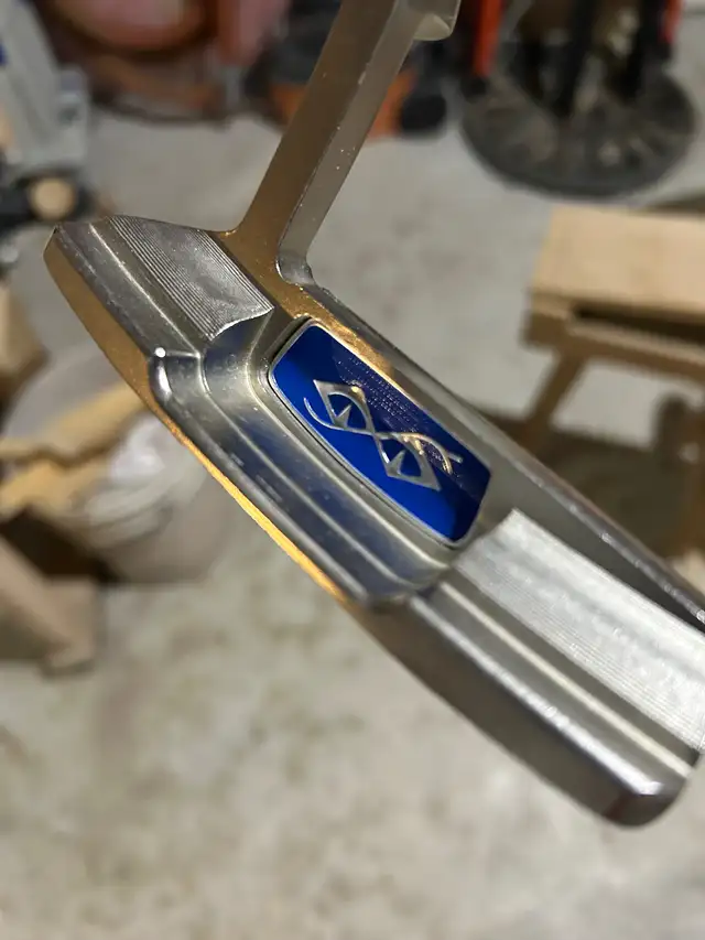 Snake eyes by Golfsmith fully cnc milled plumbers neck putter in Golf in Hamilton - Image 5