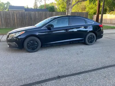 For selling Hyundai Sonata 2016 engine 2.4 mileage 186000km, heated seats, heated steering wheel, ba...
