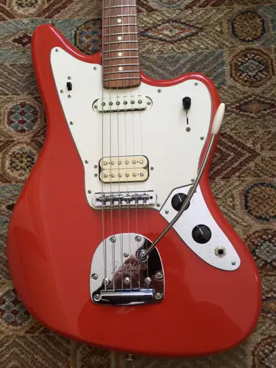 Fender Jaguar Player, sonic red, mint, View more