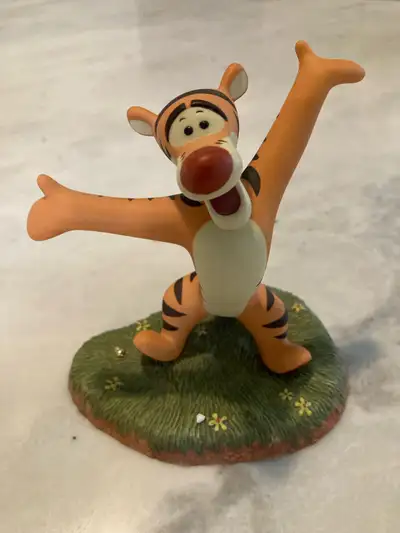 • Disney Pooh And Friends Tigger Figurine Congrats To You Hoo Hoo! • Like new and in excellent condi...