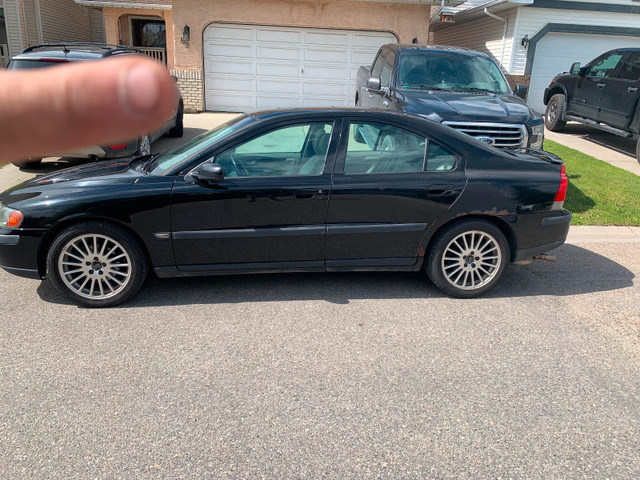 2004 Volvo S60 $2450.00 in Cars & Trucks in Calgary - Image 2