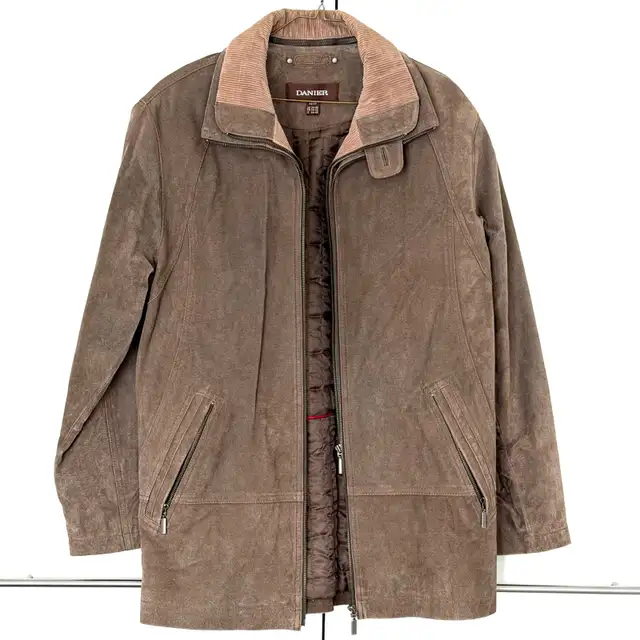 New Danier Mens Suede Jacket in Men's in City of Toronto - Image 2