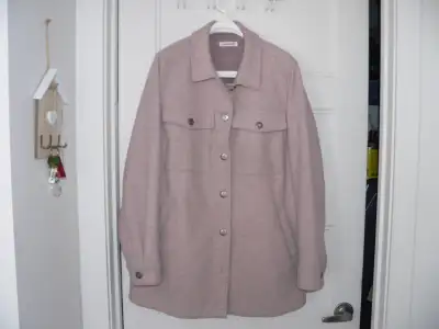 Manteau femme printemps / automne grandeur 16 ans., View more