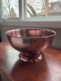 Hammered Metal Bowl, Round, Copper Finish