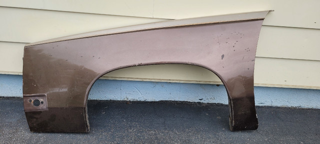 1981-87  Cutlass Supreme, Calais, 442, Brougham left fender in Auto Body Parts in Ottawa - Image 2