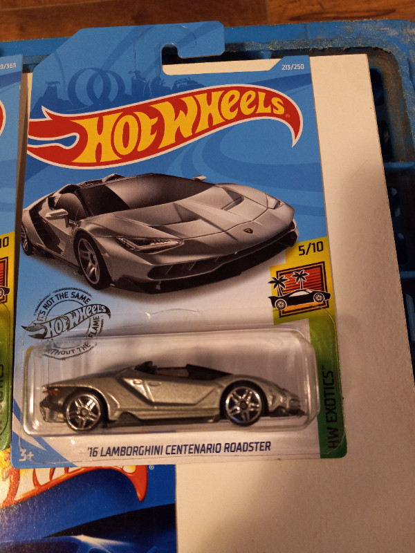 Hot Wheels Ferrari 456M,Lamborghini Roadster,Miura Lot of 3 in Toys & Games in Trenton - Image 3