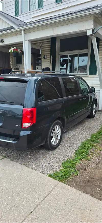 2014 dodge caravan. 2nd owner. 157,777km not miles. Little bit of tipical dodge rust only on the dri...