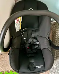 siège d'auto pour bébé