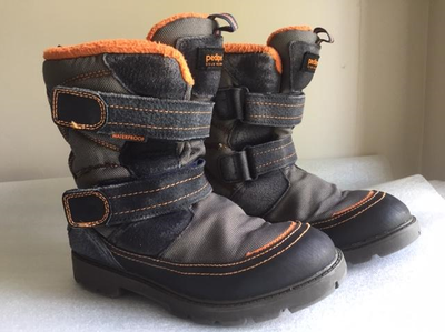 Pediped Flex Boys Size 33 /1.5-2 Boots Grey Suede Waterproof, View more