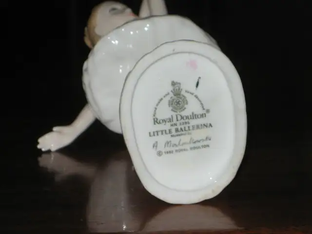Royal Doulton, Little Ballerina HN3395 (LOCATION PORT DOVER)63234832115585122