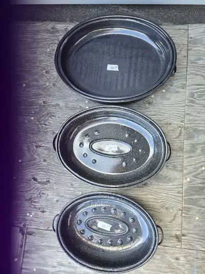 3 Roasting Pans, View more