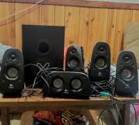 Logitech z506 surround sound speaking system