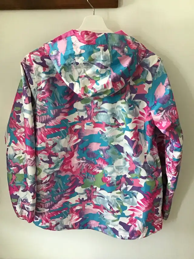 Northface Zipline Rain Jacket (Junior Girls size 18) in Kids & Youth in Ottawa - Image 5