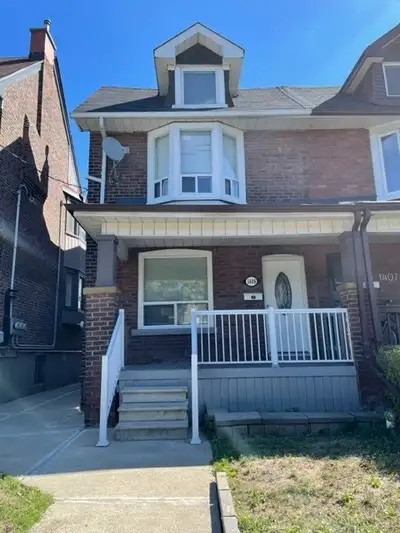 2 + Bedroom Apartment for Rent Lansdowne/ St. Clair