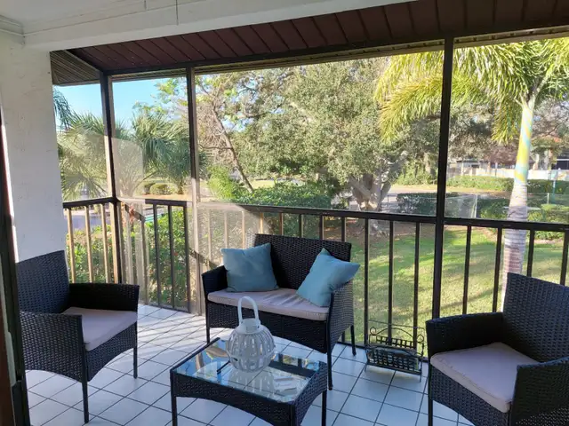 Beautiful Condo Located in Sarasota Florida Mins to Siesta Keys in Florida in Canada - Image 7