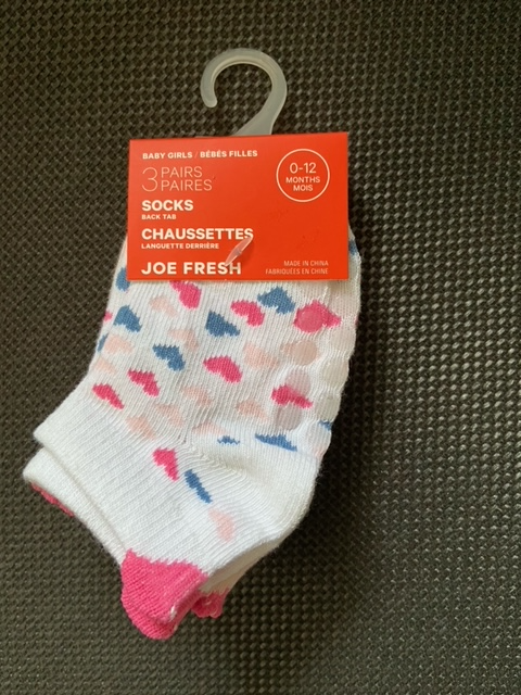 Brand new - Baby Shirt 6 months, Socks 0-12 months, $3 each in Multi-item in Ottawa - Image 3