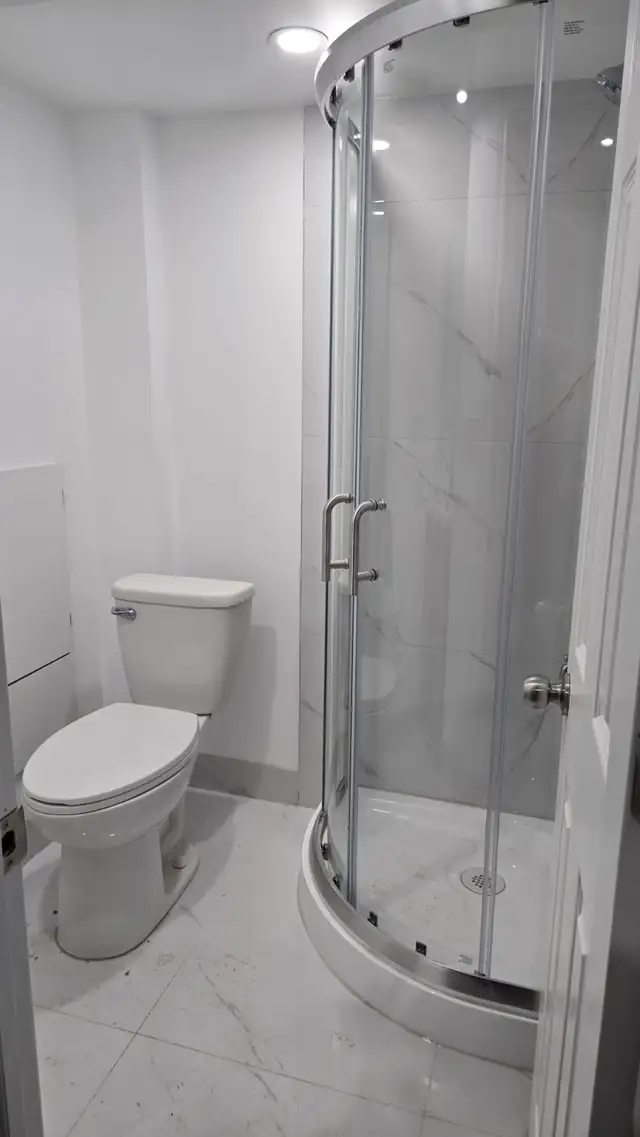 Spacious 1 bedroom basement near Squareone/Heartland Mississauga in Long Term Rentals in Mississauga / Peel Region - Image 3
