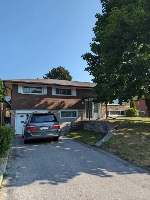 Quiet, Clean, & Responsible Male Roommates Wanted - Leighton Rd (Near Trent U!) Are you a responsibl...