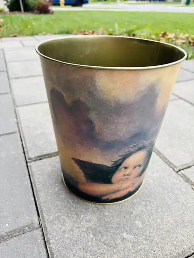 Bronze Bin Top Diameter: 9” Bottom Diameter: 7”