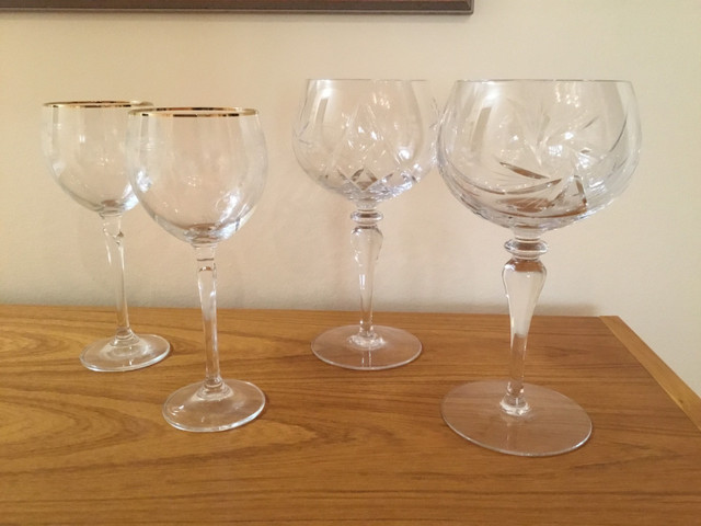 Crystal Wine Glasses in Arts & Collectibles in Kelowna