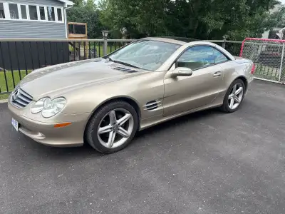This car is in immaculate condition everything works as it should. Has new windshield , tires, brake...