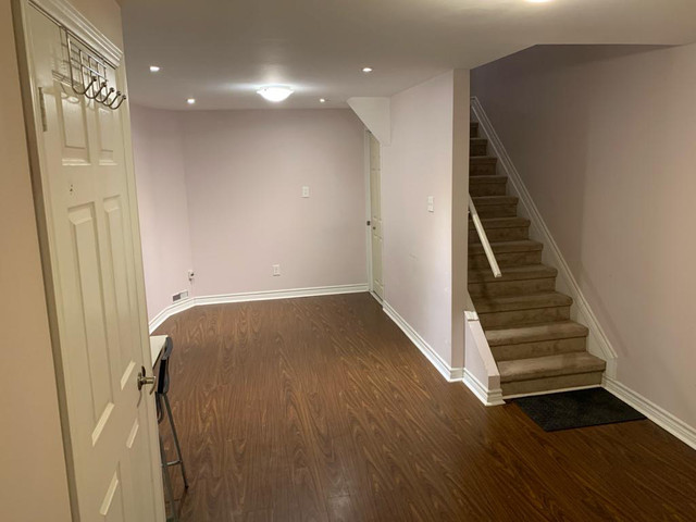 1room basement- Mississauga- Churchill Meadows-Seperate entrance in Room Rentals & Roommates in Mississauga / Peel Region