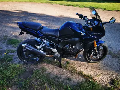 2007 Yamaha FZ1. -Save on gas. -Save on insurance. -Save on maintenance. - Excellent condition and w...