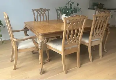  Lexington Premium Dining Set, View more