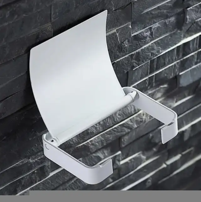 Tierney Varnished Wall Mounted Toilet Paper Roll Holder in Plumbing, Sinks, Toilets & Showers in City of Montréal - Image 3