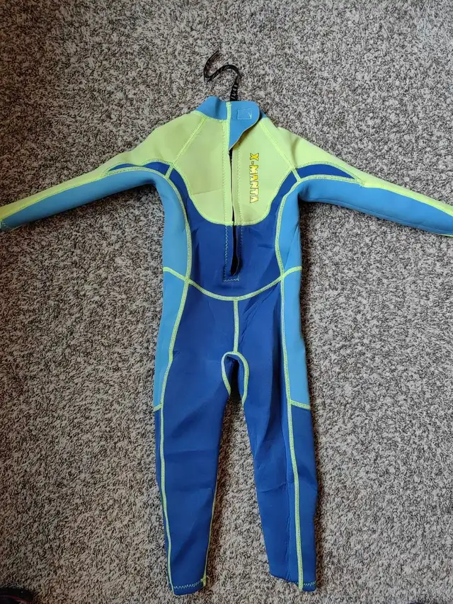 Brand New Kids Swimming/Diving Suit in Kids & Youth in Edmonton - Image 3