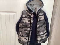 Veste sans manche gilet et pantalon en coton ouaté 5ans  lot 10$