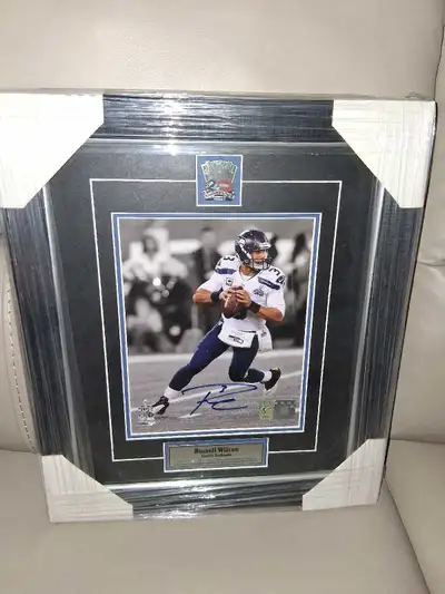 Russell Wilson framed, auto pik, View more