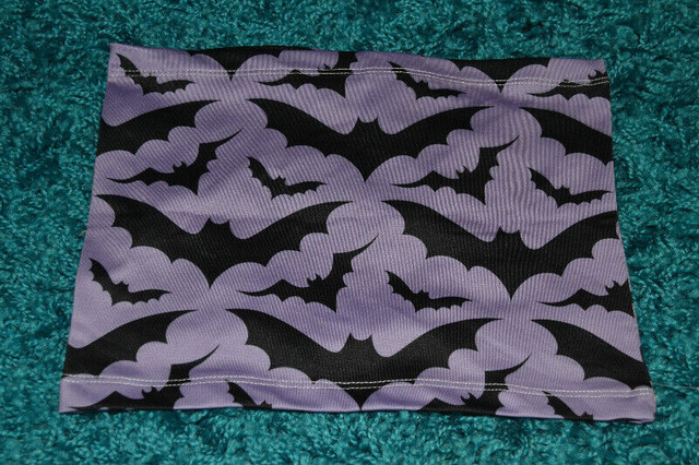 Purple Bats Tube Top Crop Top Halloween Spooky Creepy Cute NWT in Women's - Tops & Outerwear in Ottawa - Image 4