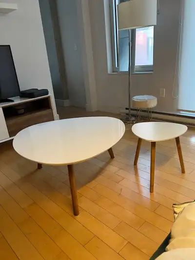 Round Coffee Table + free small / Table basse ronde + petite gra, View more